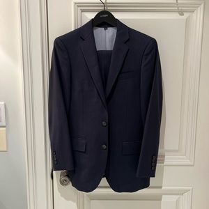 J Crew suit for teen boy in size 34 S, pants are 28” waist, 30” inseam.